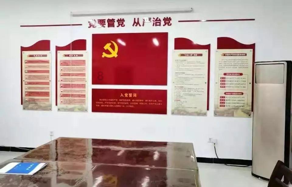 4位民辅警三进火海救人受表彰